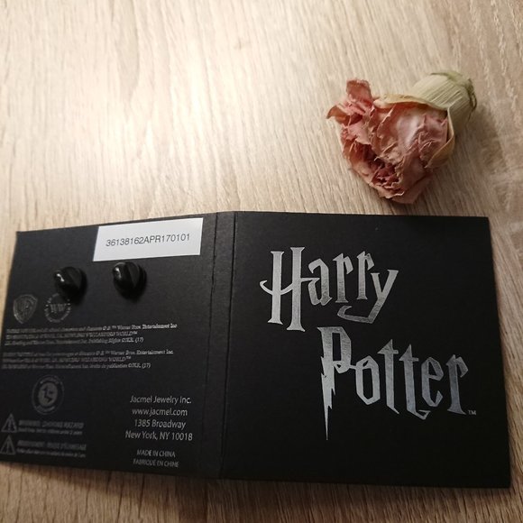 Harry Potter Enamel Pin - Picture 3 of 3